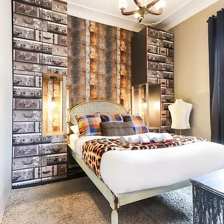 Principe Real Decor By Homing Apartment *