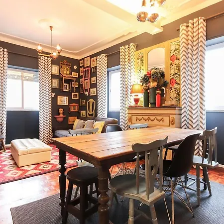 Principe Real Decor By Homing Apartment *